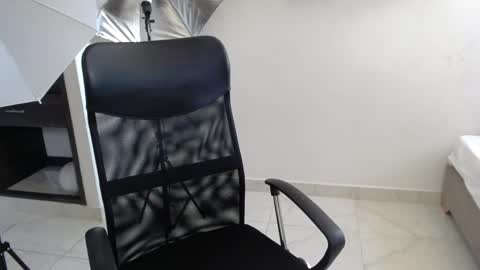 percibal_junior1 online show from January 24, 4:06 pm