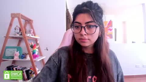 Sarah Ana Banana online show from March 18, 4:32 pm