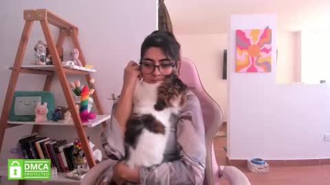 Sarah Ana Banana online show from March 19, 2:54 pm