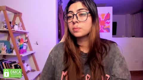 Sarah Ana Banana online show from April 3, 4:10 am