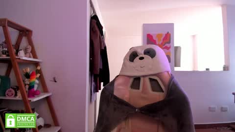 Sarah Ana Banana online show from April 18, 4:44 pm