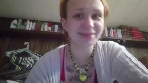 Snapshot of perfectly222peachy chatting on December 18, 10:43 am perfectly222peachy online show from December 18, 10:43 am