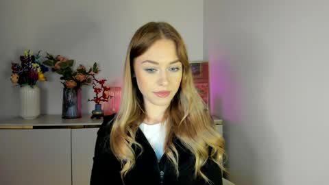 Cindy online show from April 8, 5:29 am