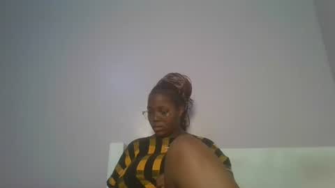 Snapshot of periwinkle20 chatting on January 9, 6:16 am Taurus online show from January 9, 6:16 am