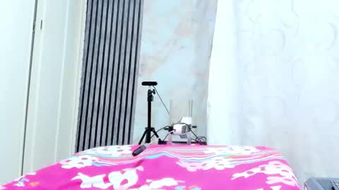 perla_blue1 online show from November 13, 3:38 am