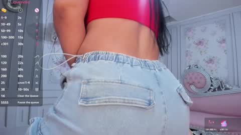 Snapshot of perla_milf4u chatting on December 19, 8:55 pm PERLA online show from December 19, 8:55 pm