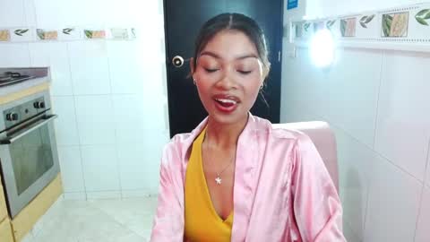 Perla online show from March 3, 5:08 pm