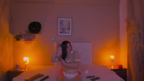 Marie online show from April 17, 11:13 am