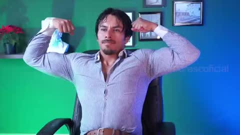 Snapshot of perseoo_88 chatting on January 16, 7:52 pm andres online show from January 16, 7:52 pm