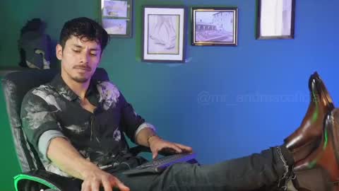 Snapshot of perseoo_88 chatting on November 14, 1:54 pm andres online show from November 14, 1:54 pm