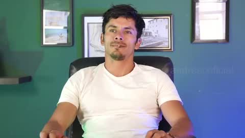 Snapshot of perseoo_88 chatting on November 25, 5:46 pm andres online show from November 25, 5:46 pm