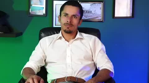 Snapshot of perseoo_88 chatting on December 15, 7:51 pm andres online show from December 15, 7:51 pm