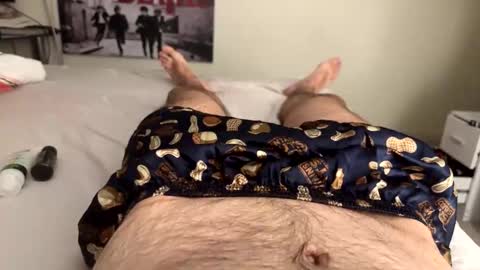 perthguytop online show from February 12, 12:33 pm