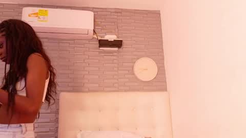 pervert_shydoll online show from April 2, 3:04 am