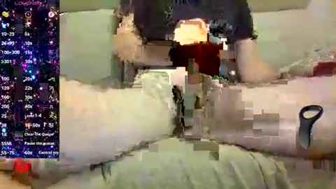 Snapshot of petardo_ chatting on December 16, 9:24 am Petardo online show from December 16, 9:24 am