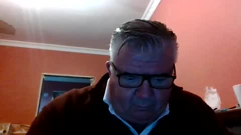 pete112991 online show from December 18, 3:51 pm