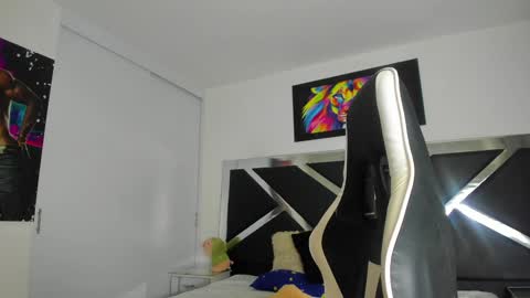 PeterColeman online show from December 21, 2:41 am