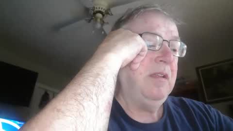Snapshot of peterinohio57 chatting on June 11, 10:57 am peterinohio57 online show from June 11, 10:57 am