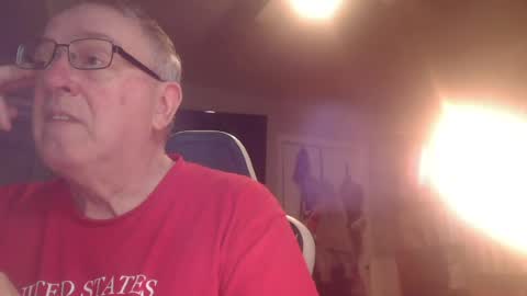 Snapshot of peterinohio57 chatting on June 14, 4:20 pm peterinohio57 online show from June 14, 4:20 pm