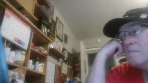 Snapshot of peterinohio57 chatting on June 22, 10:07 pm peterinohio57 online show from June 22, 10:07 pm