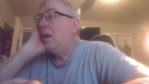 Snapshot of peterinohio57 chatting on June 24, 11:53 am peterinohio57 online show from June 24, 11:53 am