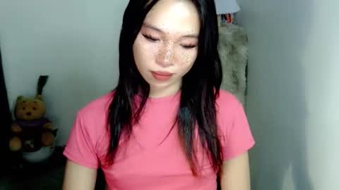 petite_mary69 online show from March 27, 5:57 am