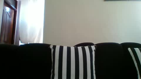 petite_shan online show from January 18, 4:38 am