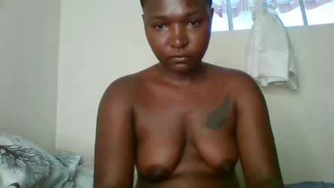 Snapshot of petite_shan chatting on May 10, 8:41 am petite_shan online show from May 10, 8:41 am