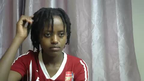 Snapshot of petite_star2 chatting on January 17, 4:50 am petite_star2 online show from January 17, 4:50 am