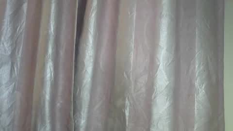 Snapshot of petite_star2 chatting on January 18, 5:33 am petite_star2 online show from January 18, 5:33 am