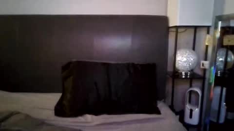 petite treat  online show from January 14, 10:21 am