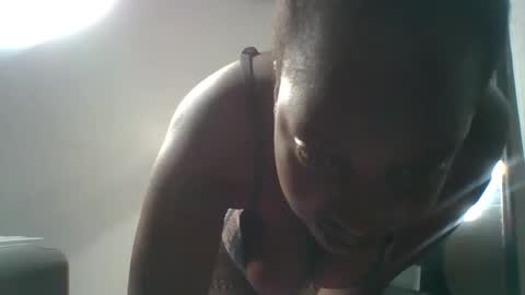 petiteebony6 online show from April 16, 3:13 pm