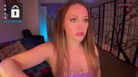 Snapshot of petitejewel chatting on December 31, 10:58 am Jules online show from December 31, 10:58 am