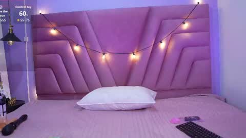 petitelittlemissy online show from July 16, 3:01 am