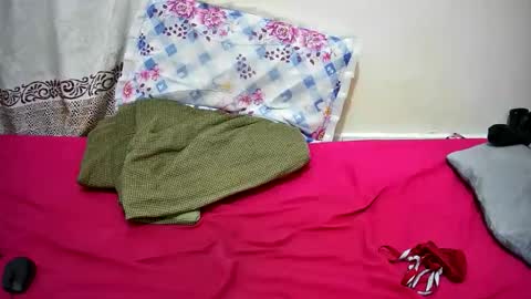 petitetasha online show from November 3, 10:49 am