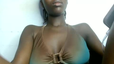 petitgirl88 online show from July 1, 6:07 pm