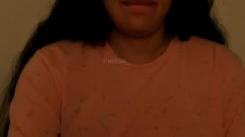 Snapshot of petitgirl_ chatting on December 3, 12:07 am J A S S online show from December 3, 12:07 am