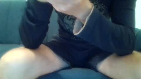 Snapshot of petrov96 chatting on June 12, 9:03 pm mondraker online show from June 12, 9:03 pm