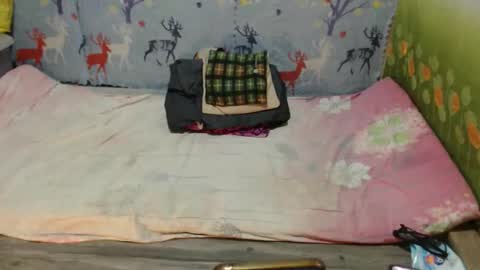 pettygirl69 online show from December 20, 12:23 pm