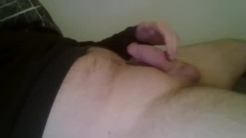 Snapshot of pety21 chatting on February 12, 10:37 pm pety21 online show from February 12, 10:37 pm