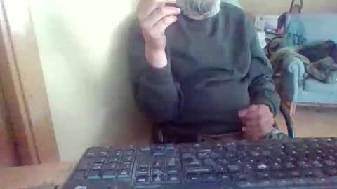 peyo873996 online show from April 13, 1:49 pm