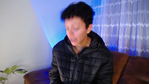 Peyton online show from December 4, 1:03 am