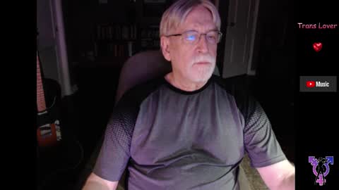 Snapshot of pghk2000 chatting on September 14, 5:50 am George online show from September 14, 5:50 am