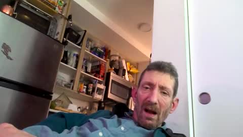 Snapshot of pgrower chatting on January 10, 9:33 am pgrower online show from January 10, 9:33 am