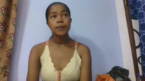 phania185885 online show from March 26, 10:21 am