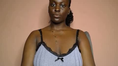 Snapshot of phat_pussylips chatting on September 9, 6:13 am tatiana online show from September 9, 6:13 am