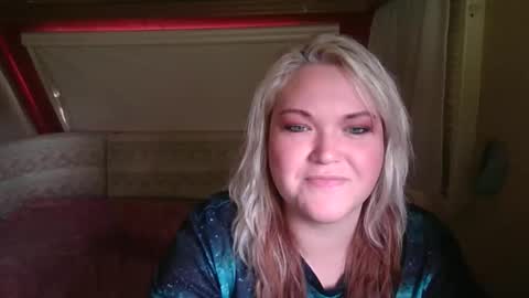 phatpcat73 online show from April 14, 1:39 pm