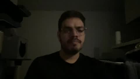 Snapshot of philip0411 chatting on May 8, 4:51 am philip0411 online show from May 8, 4:51 am