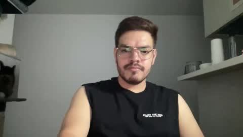 Snapshot of philip0411 chatting on May 16, 3:14 am philip0411 online show from May 16, 3:14 am