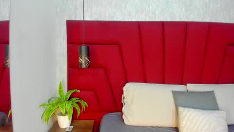 Milo online show from March 31, 11:32 am